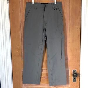 Men’s Oakley Gray Golf Pants